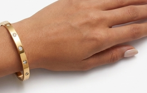 elegant gold tone crystal studded bangle bracelet elegant gold tone crystal studded bangle bracelet